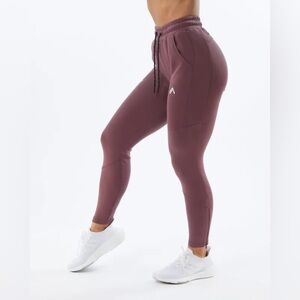 Alphalete ELMTS Zip Jogger Mauve Medium